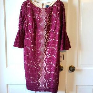 NWT Gabby Skye bell sleeve lace shift dress size 8 burgundy cocktail holiday